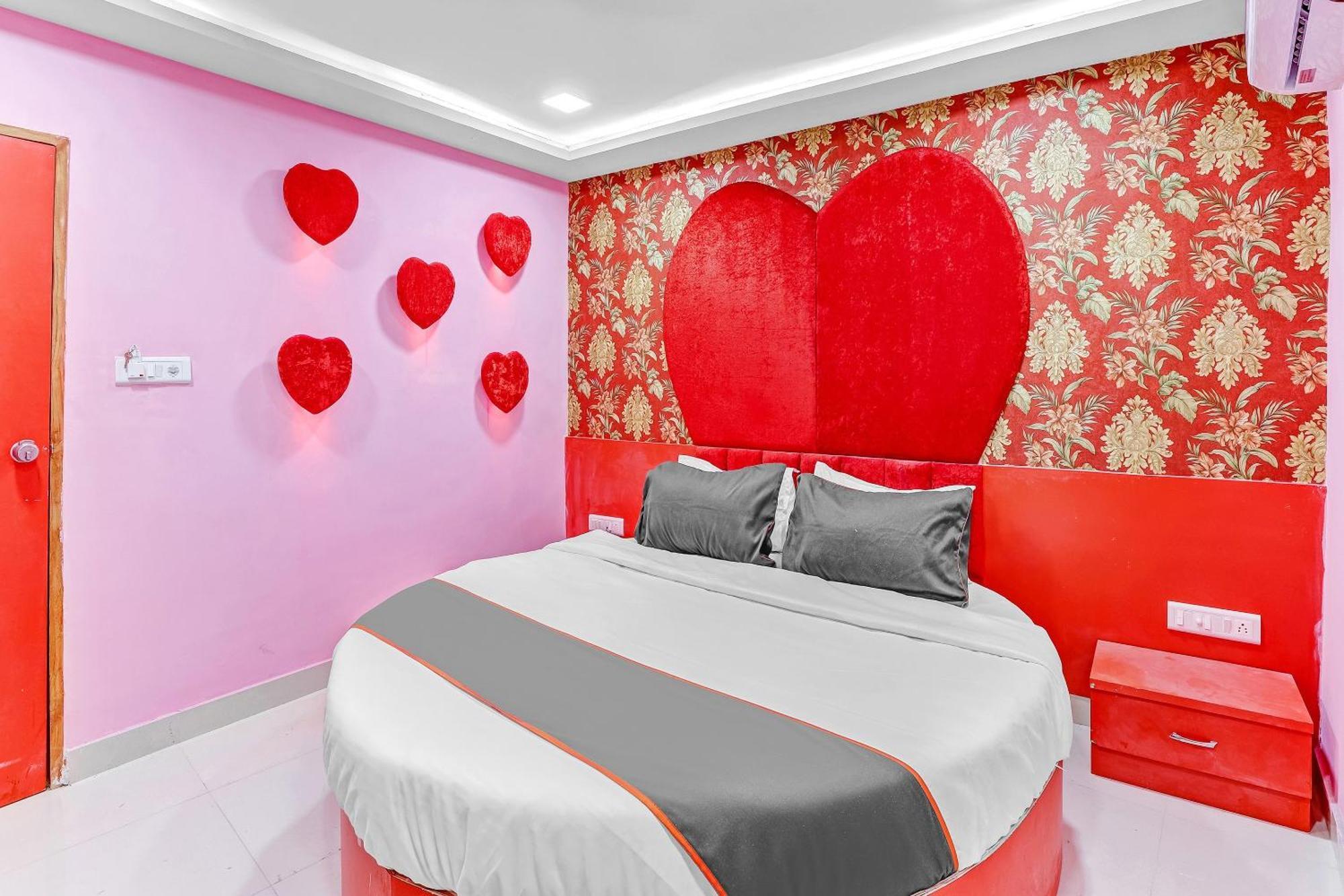 Hotel O Bhavya Residency Naroda