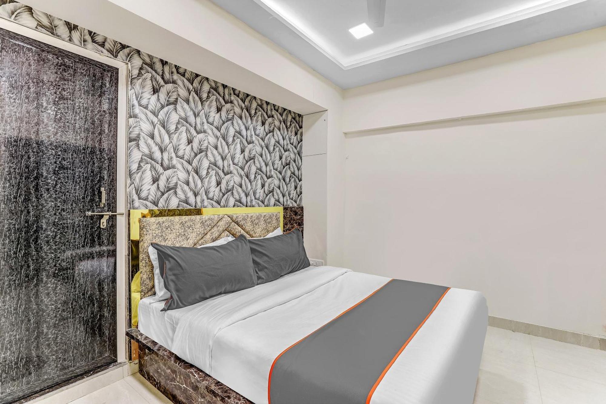 O Bhavya Residency Hotel